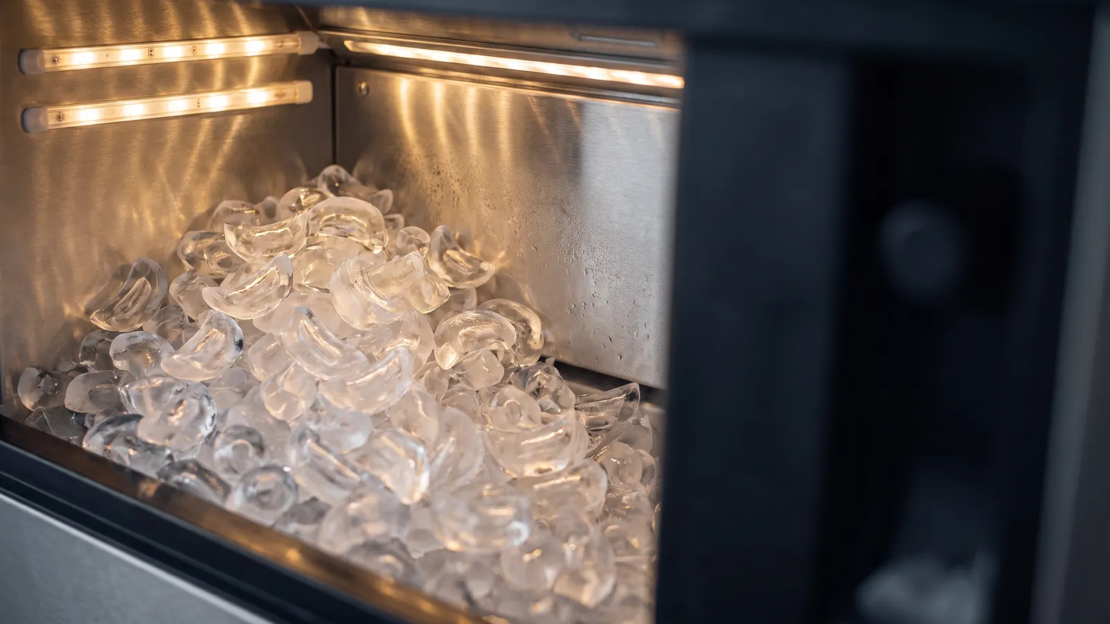 Commercial ice maker